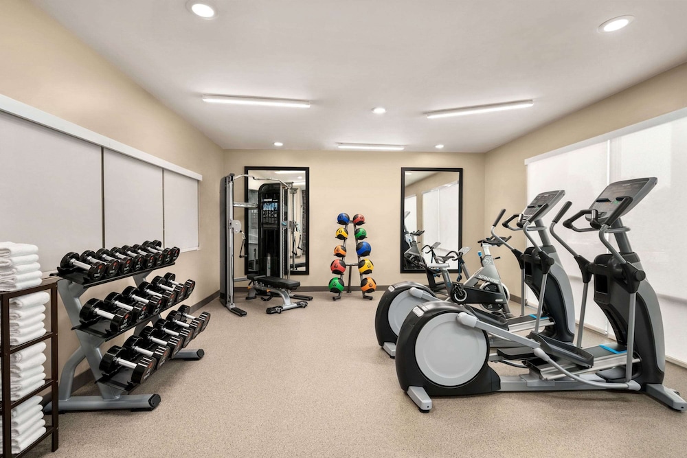 La Quinta Inn & Suites by Wyndham San Bernardino 31/45