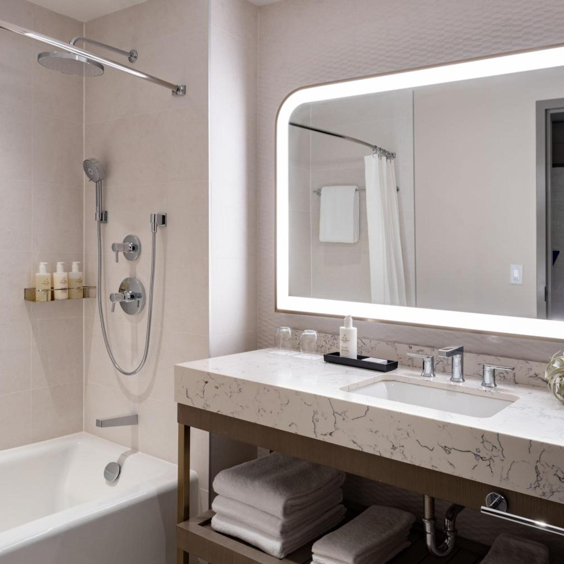 Room, 2 Queen Beds, Intracoastal View, High Floor، JW Marriott Clearwater Beach Resort & Spa 6/10