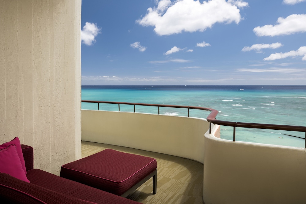 The Royal Hawaiian, a Luxury Collection Resort, Waikiki 3/80