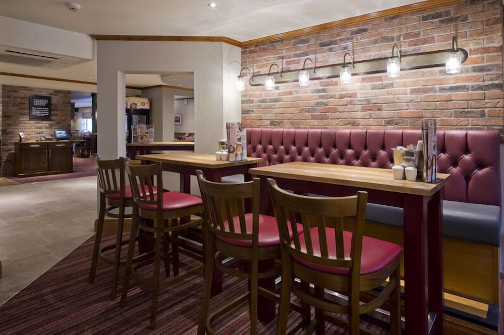Premier Inn Newcastle Under Lyme 29/44