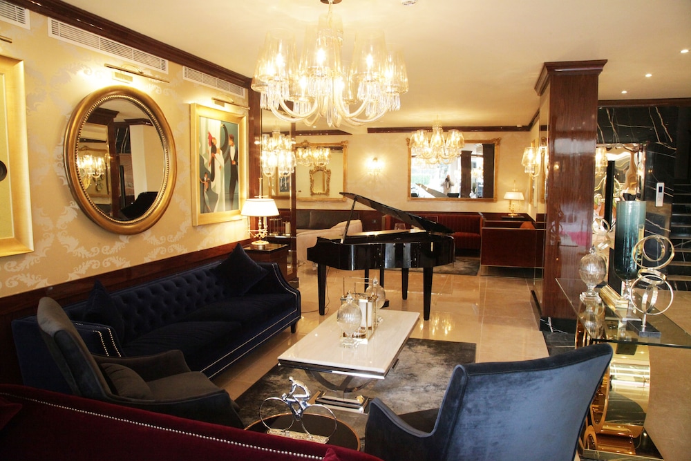 Grand Concerto Hotel 30/50