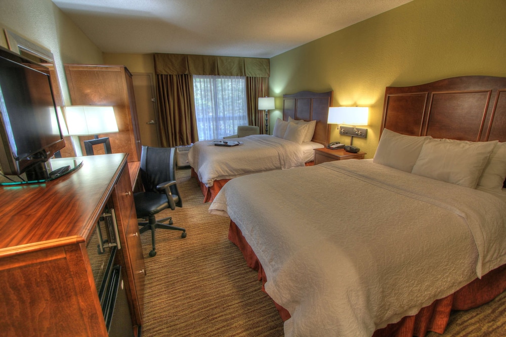 Hampton Inn Gatlinburg 26/68