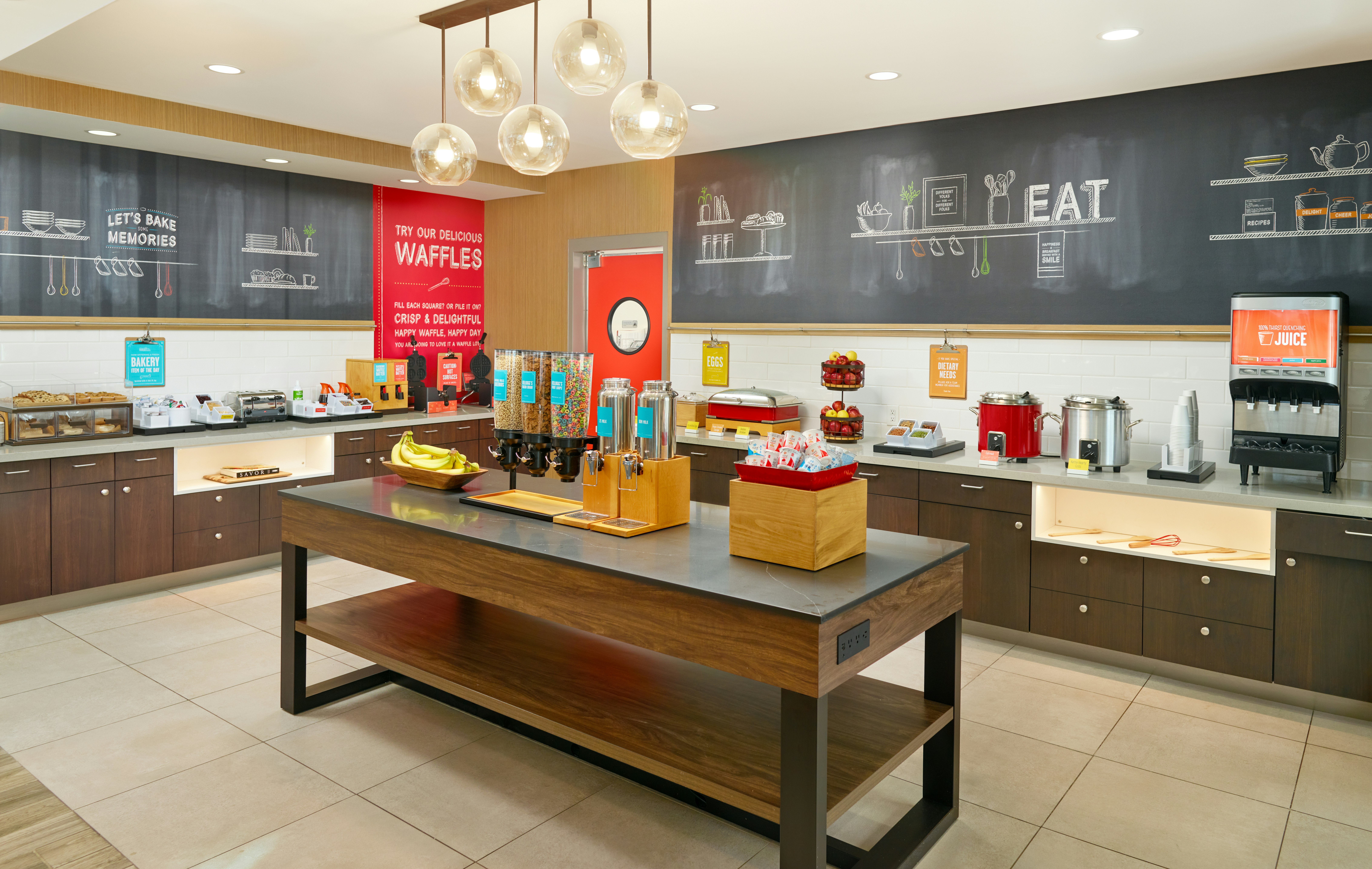 Hampton Inn & Suites Fultondale Birmingham I 65, AL 9/9