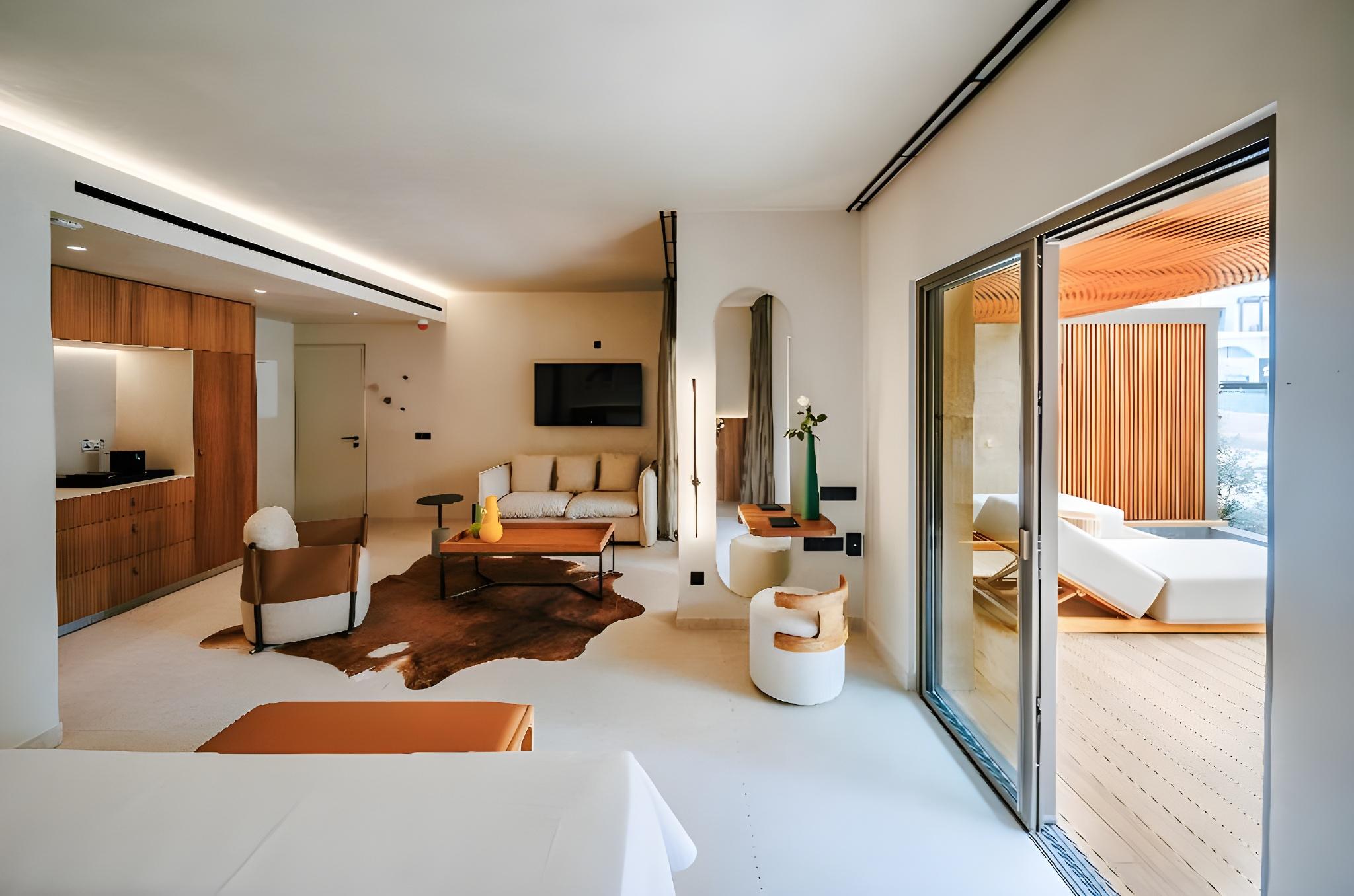 Executive, Suite, King Bed, Plunge Pool