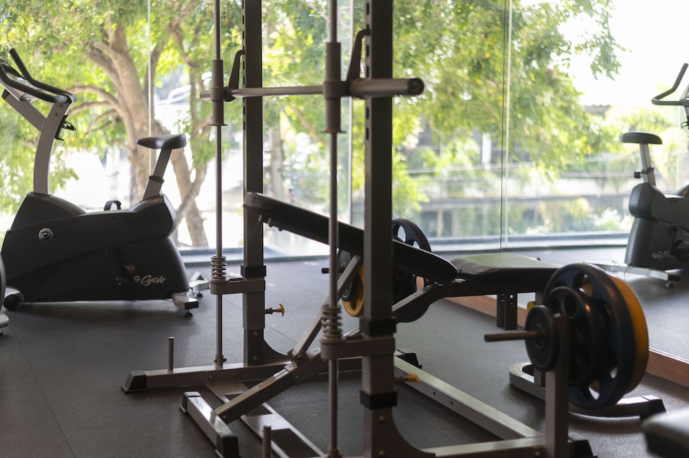Woodlands Suites Serviced Residences 27/50