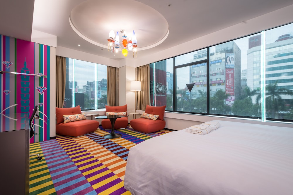 GREEN WORLD HOTEL ZHONGHUA 53/80