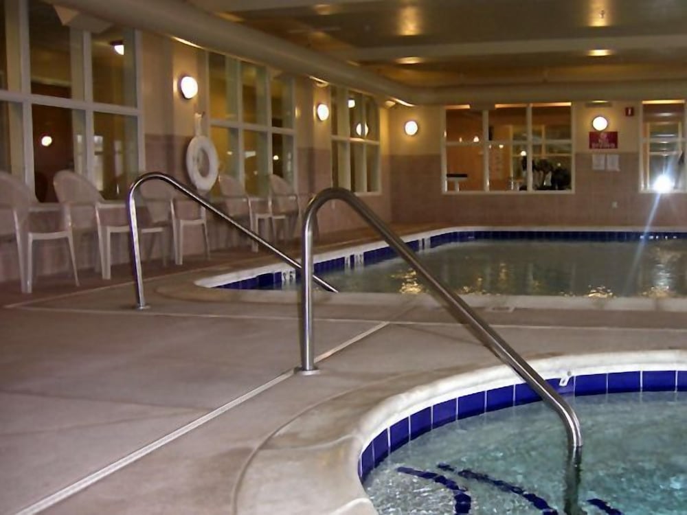 swimming pool spa