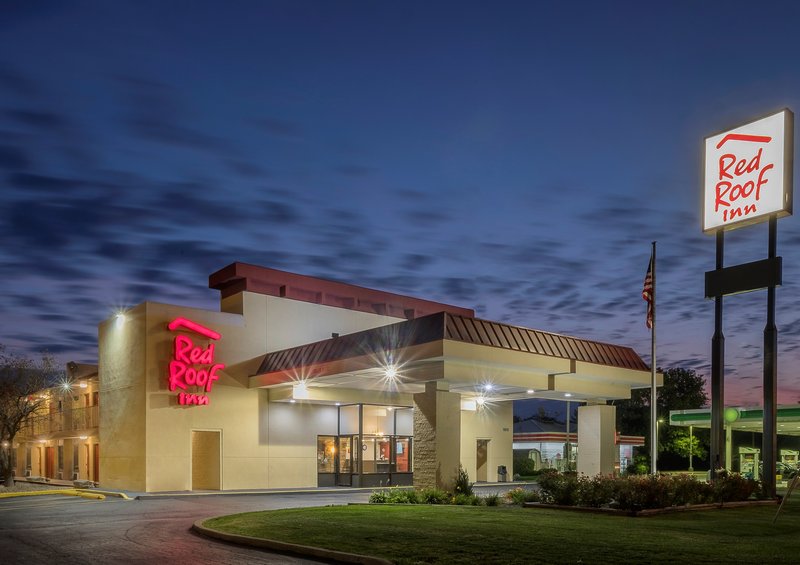 Red Roof Inn Bloomington - Normal/University 1/12