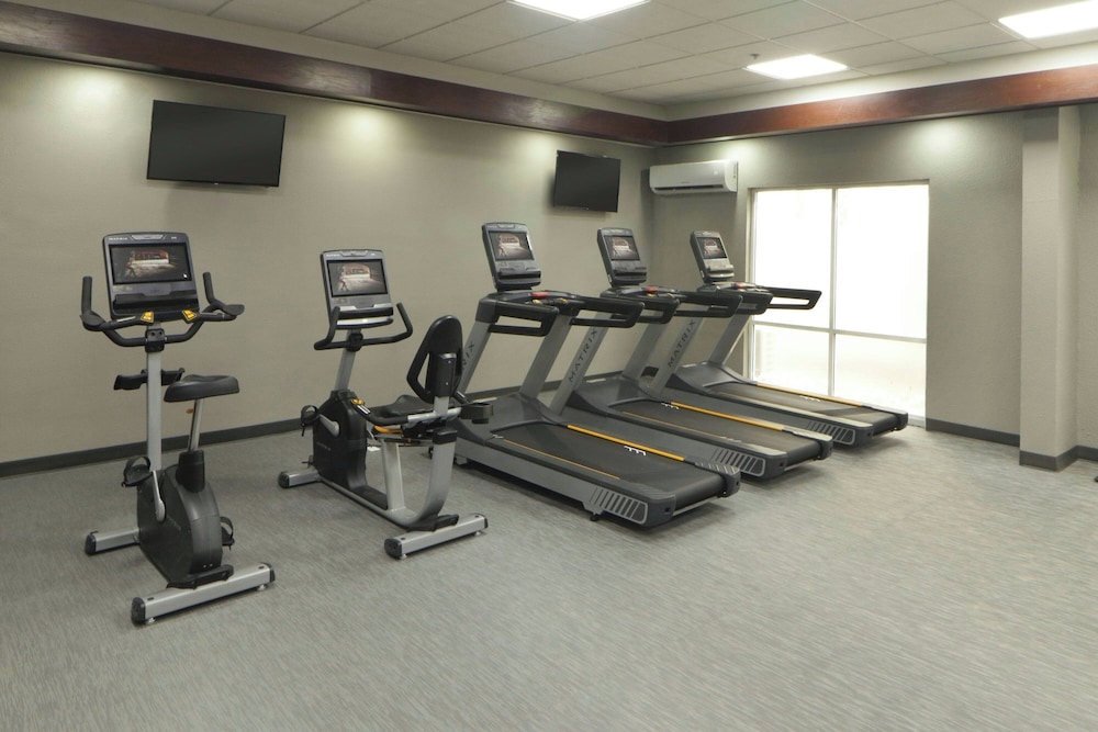 Courtyard By Marriott Monterrey Airport 24/50