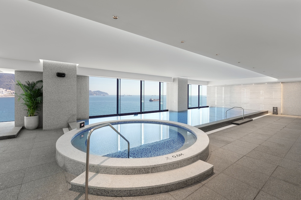 Wyndham Grand Busan Ijin 23/43