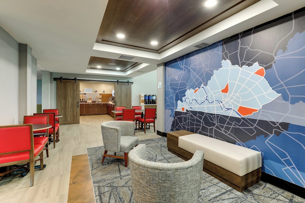 Holiday Inn Express Hotel Suites Richmond 46/67
