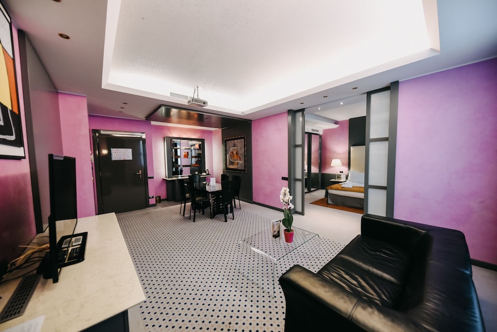 Hotel Antonella 51/75