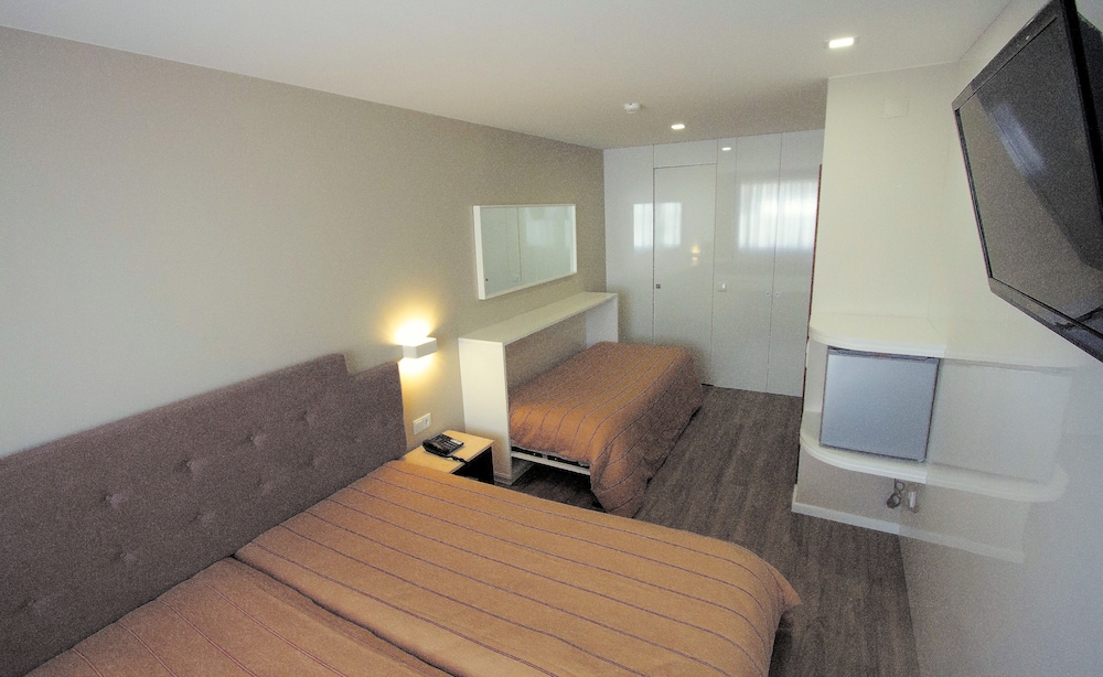 Hotel Avenida 69/78