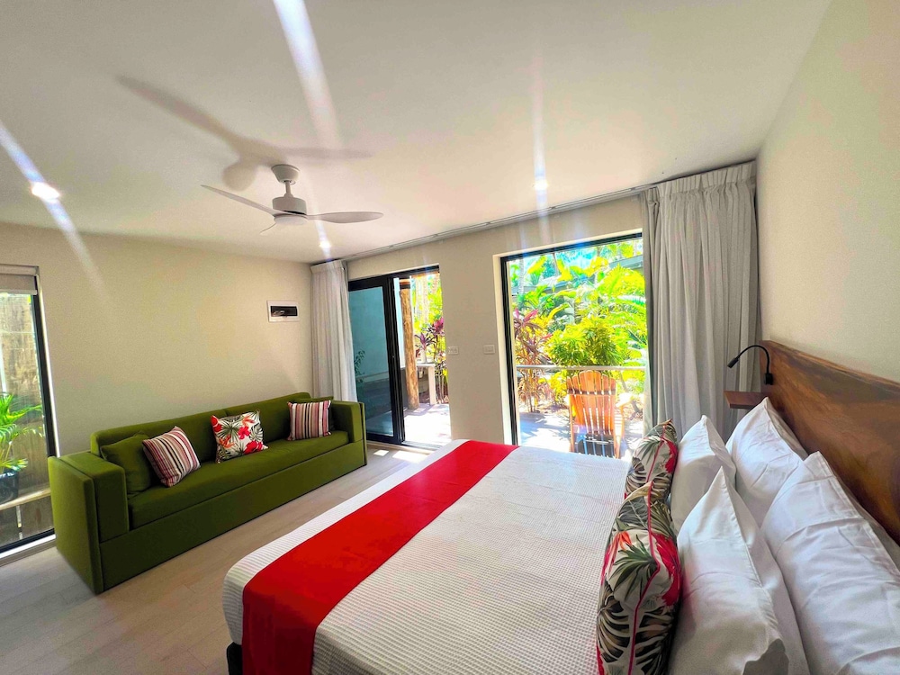 Paradise Cove Resort 19/74
