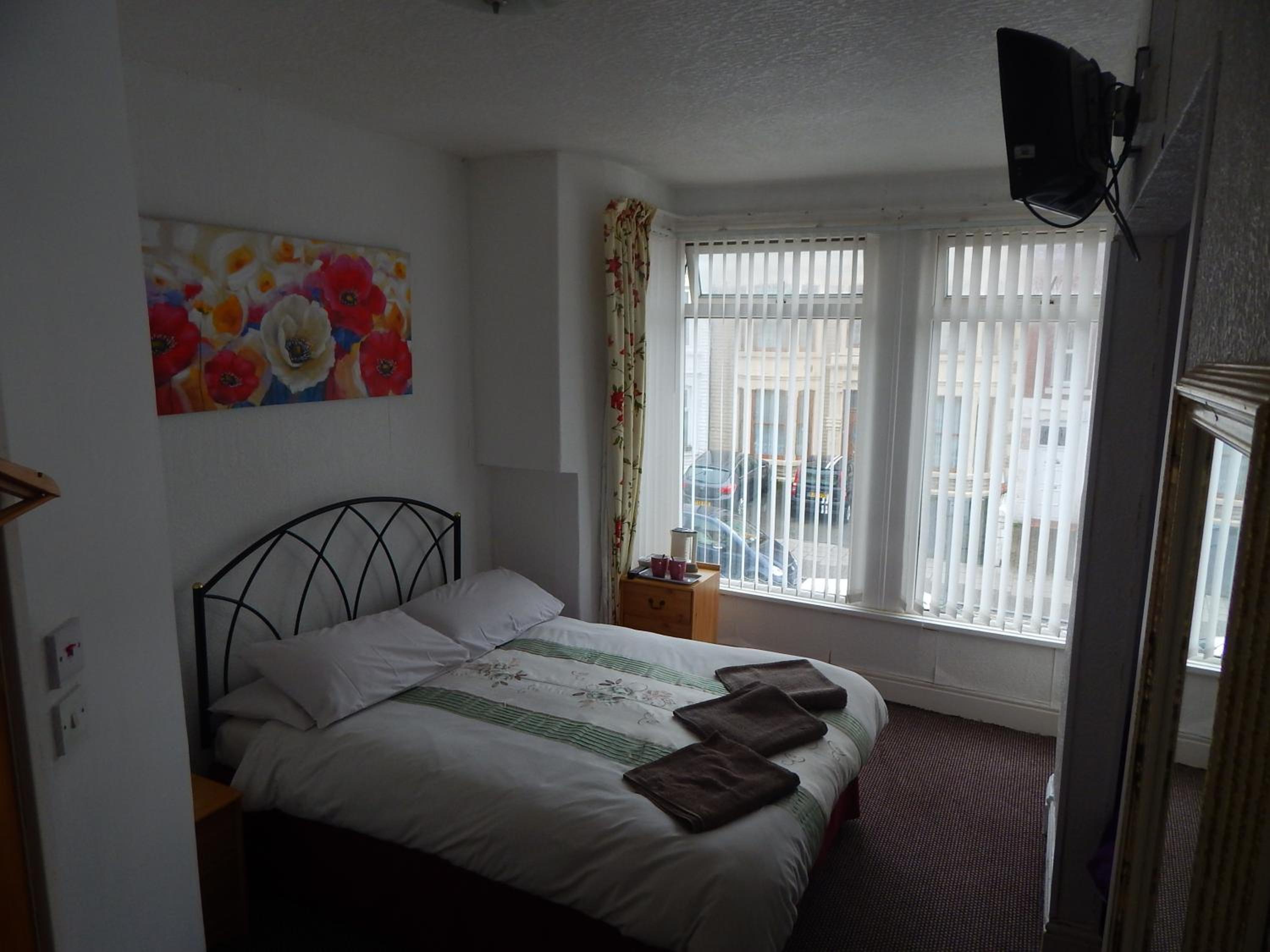 Family, 1 Double and 1 Single Bed, Bunk Bed