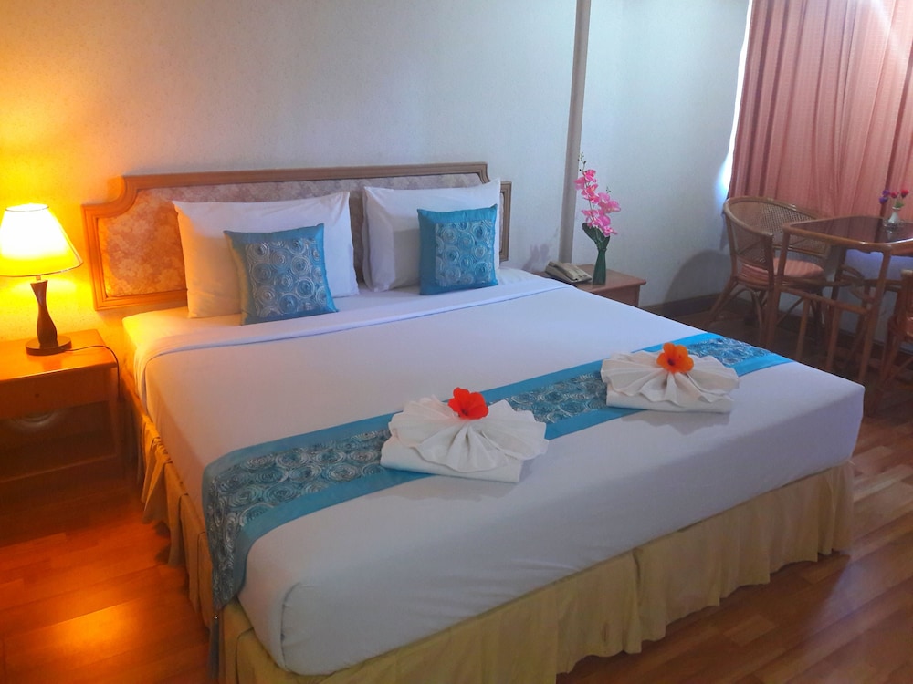 ROOM, SINGLE, KING BED