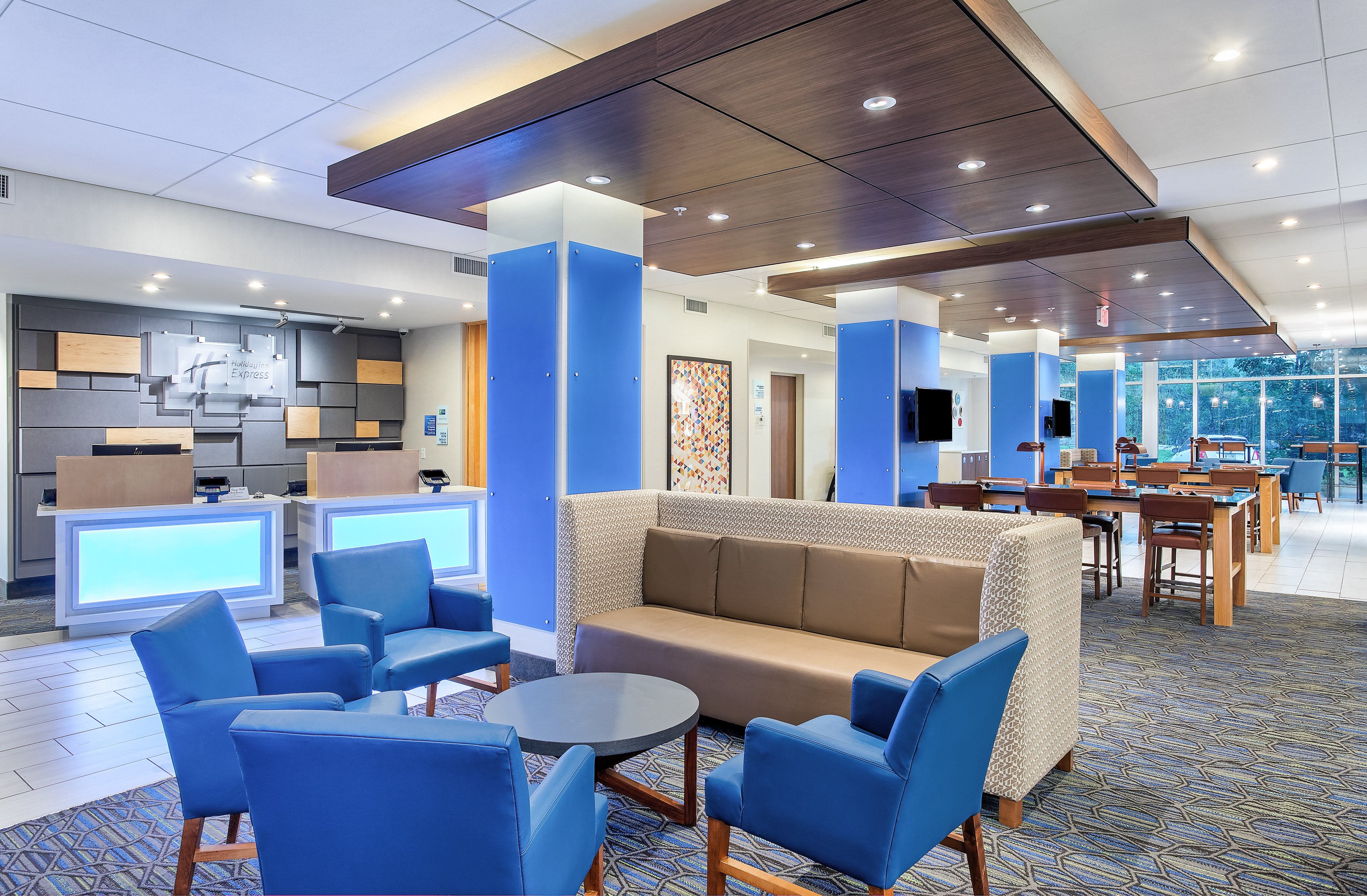 Holiday Inn Express Williamsburg 55/66