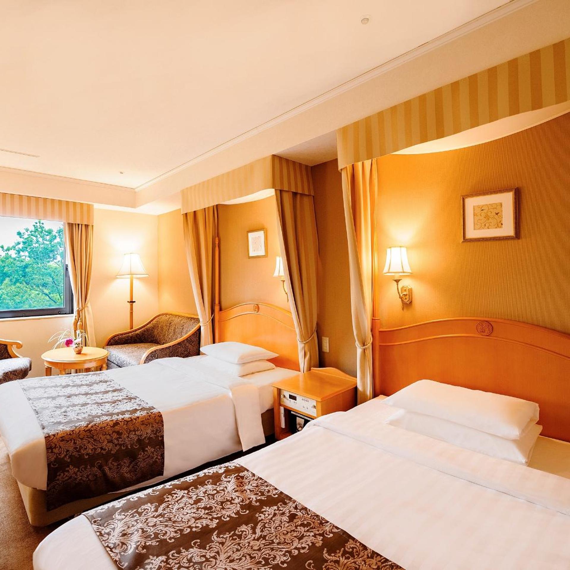 Basic, Twin Beds, with Extra Bed