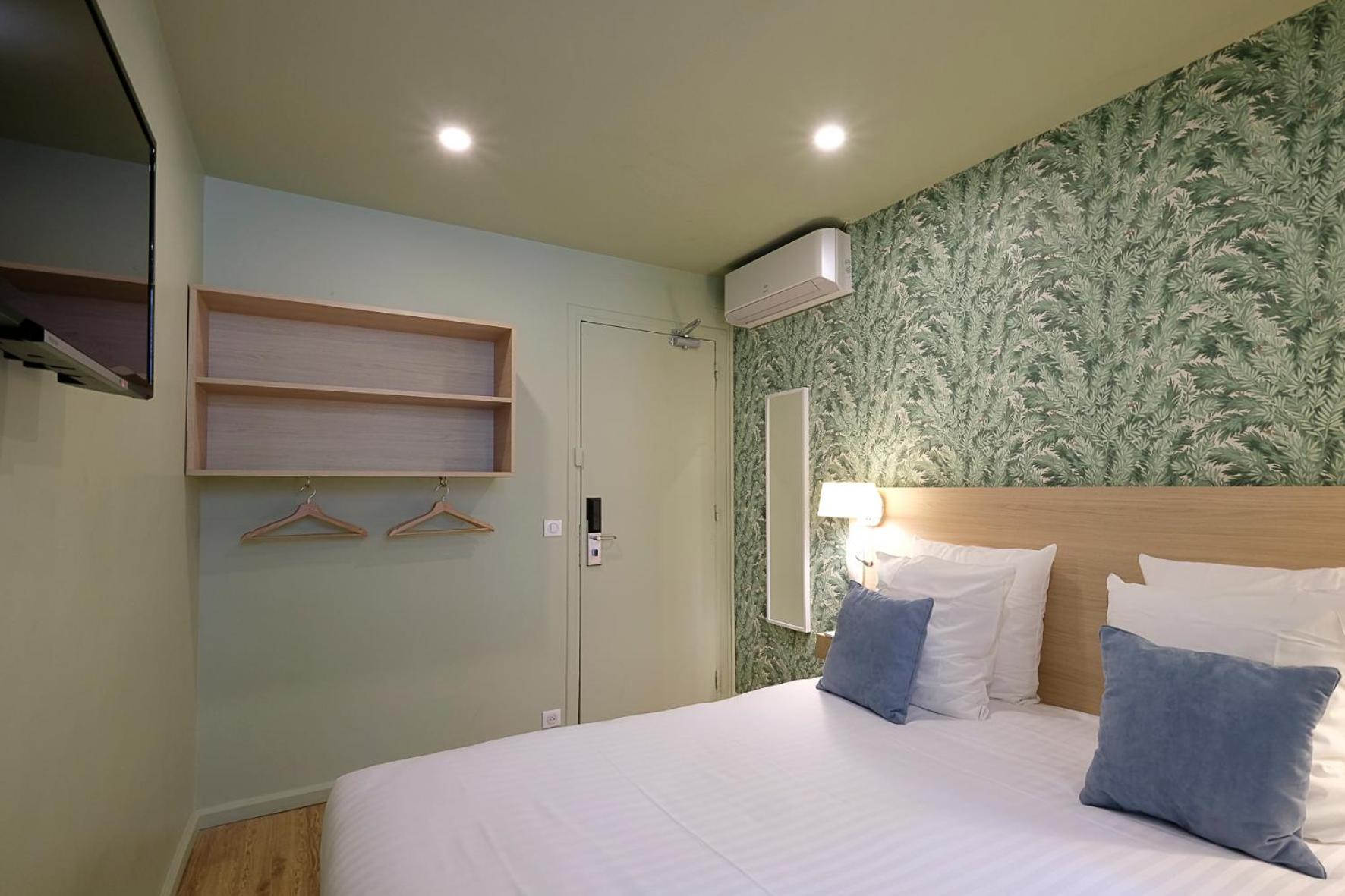STANDARD, DOUBLE BED, COURTYARD VIEW