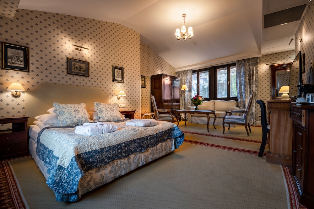 Hotel Grodek 11/50
