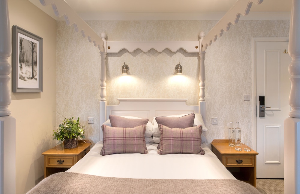 Beaulieu Hotel 11/50