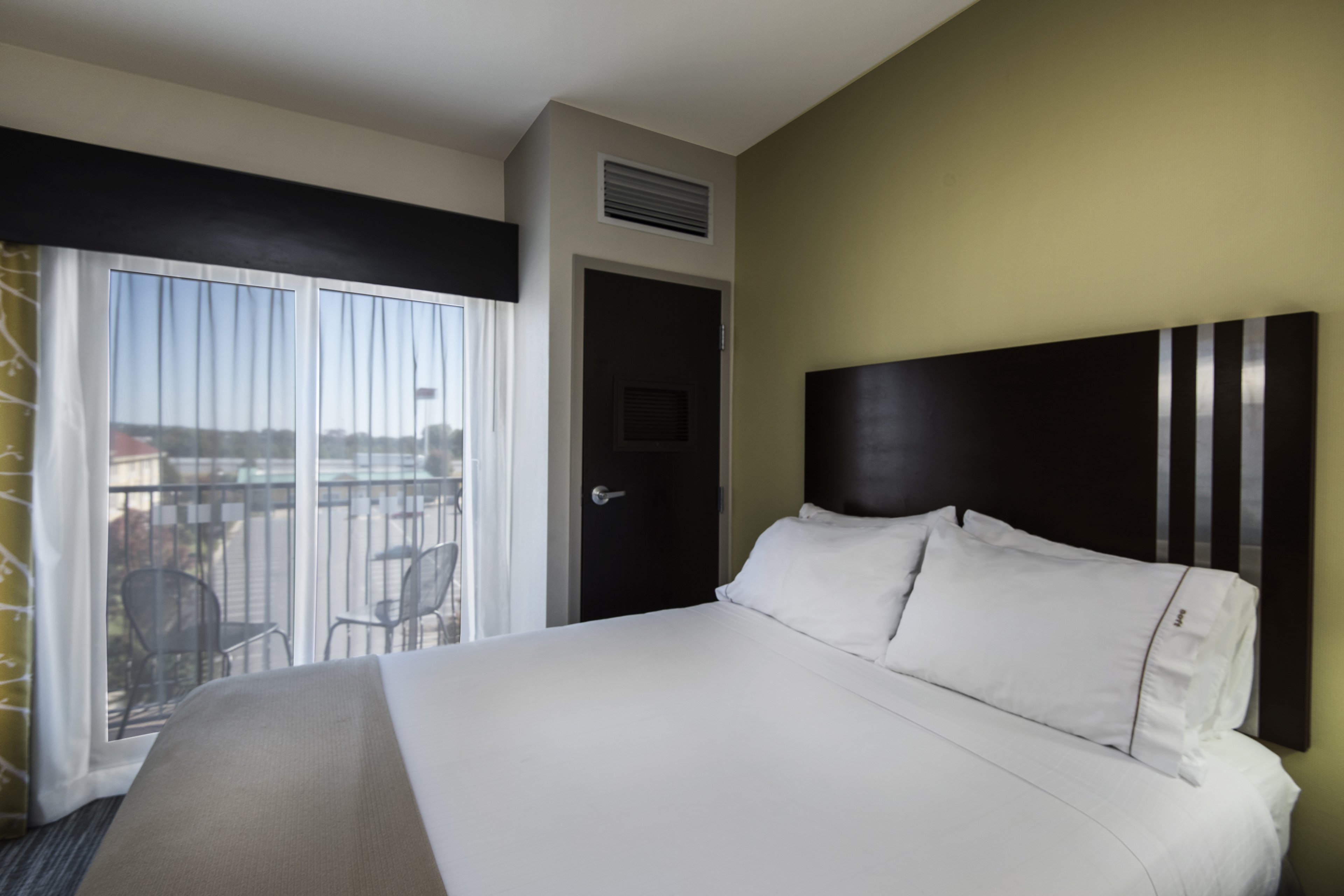 Holiday Inn Express Hotel Suites Conway 12/54