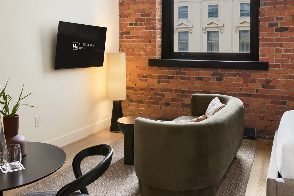 EUROSTARS OLD MONTREAL SUITES & APARTMENTS 33/45