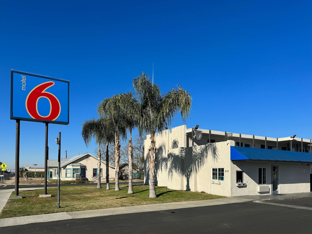 Motel6 Delano, CA 35/38