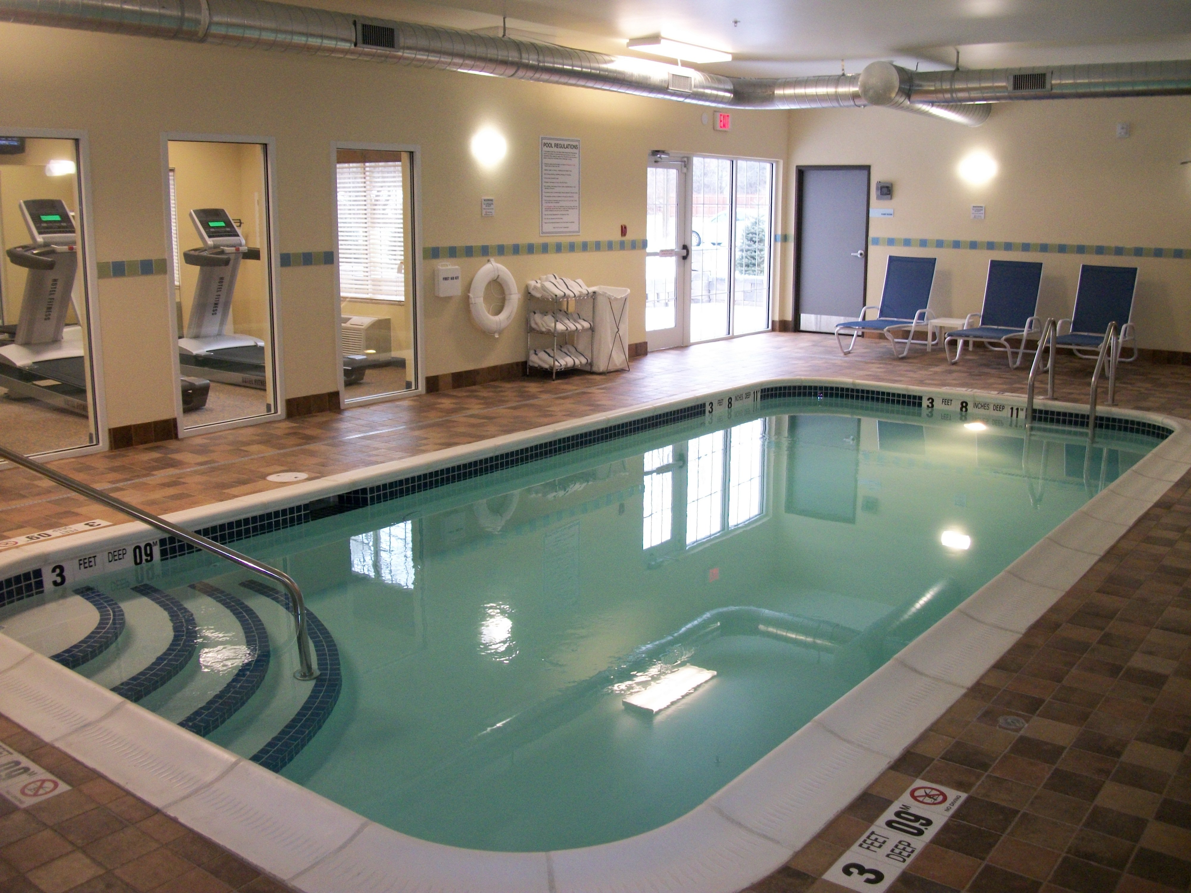 Holiday Inn Express Cortland 17/32