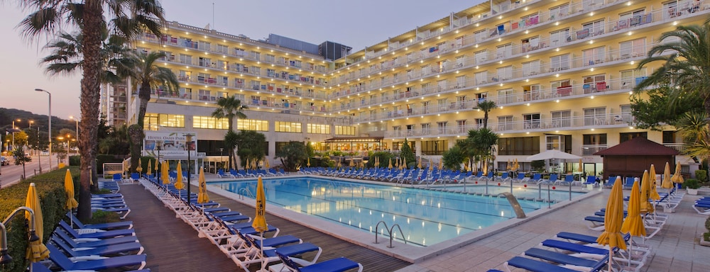 GHT Oasis Park & Spa 3/66