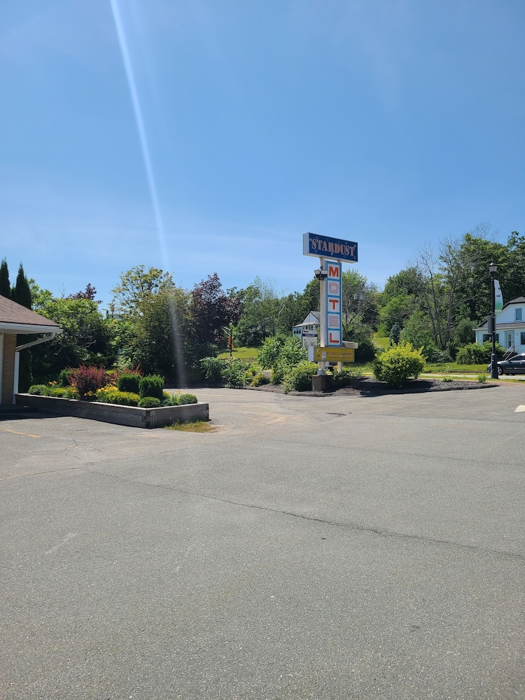 Stardust Motel 61/66