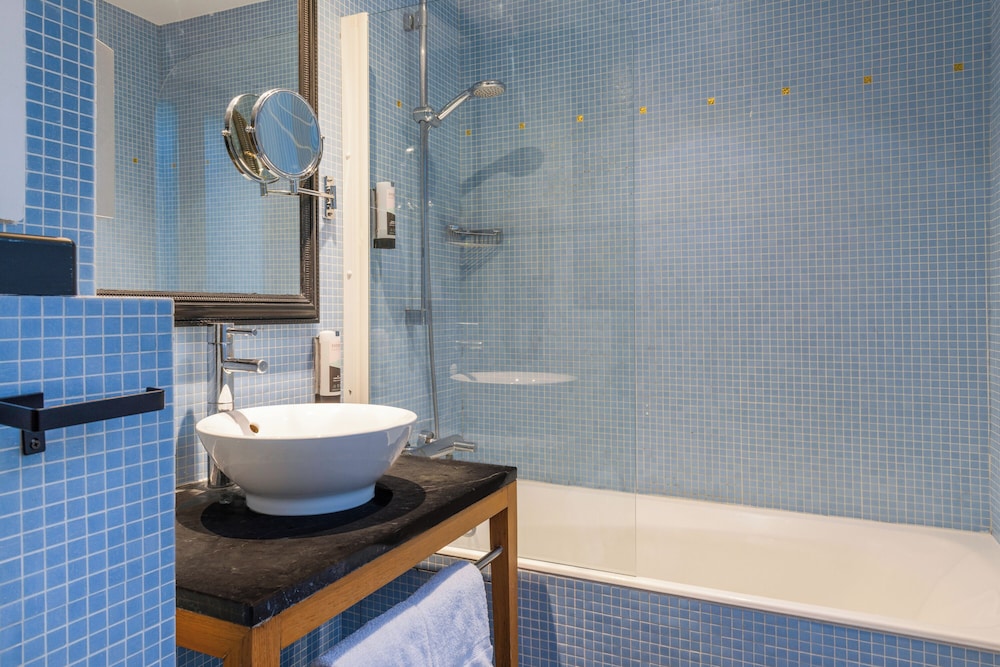 Avalon Appart Hotel Paris Gare Du Nord 63/64