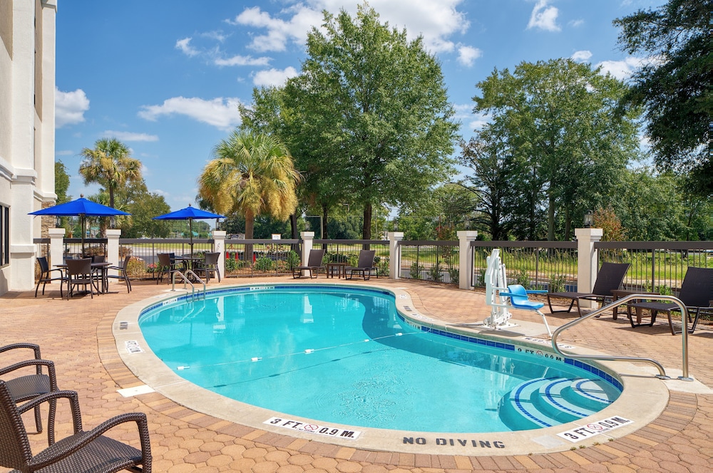 Holiday Inn Express Statesboro 2/42