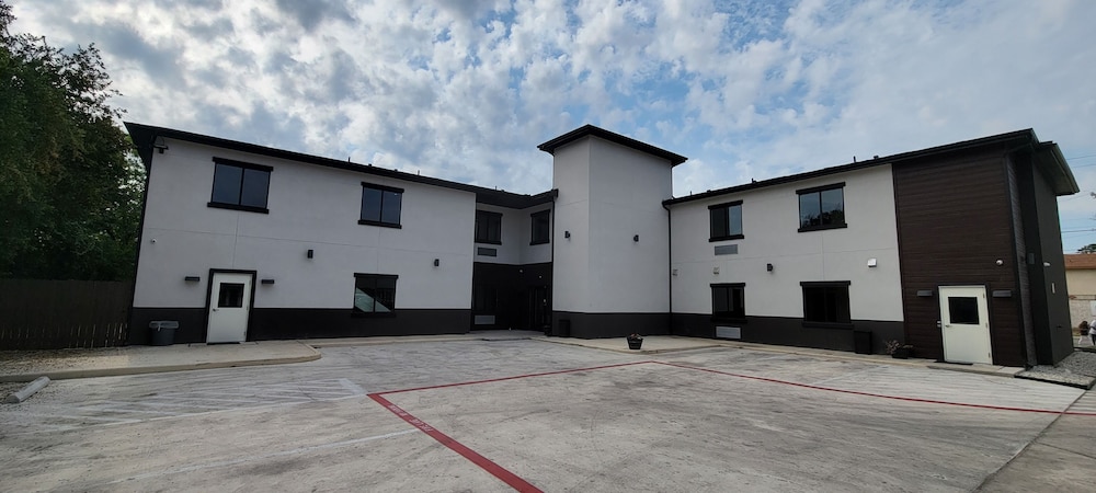 Americas Best Value Inn San Antonio Downtown Riverwalk 33/42