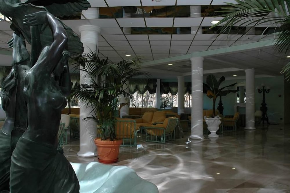 Domizia Palace Hotel 5/62