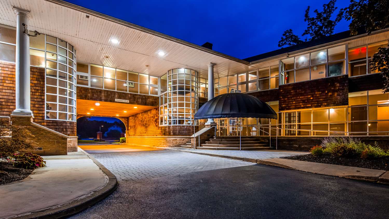 Best Western Plus the Inn And Suites At the Falls 9/10