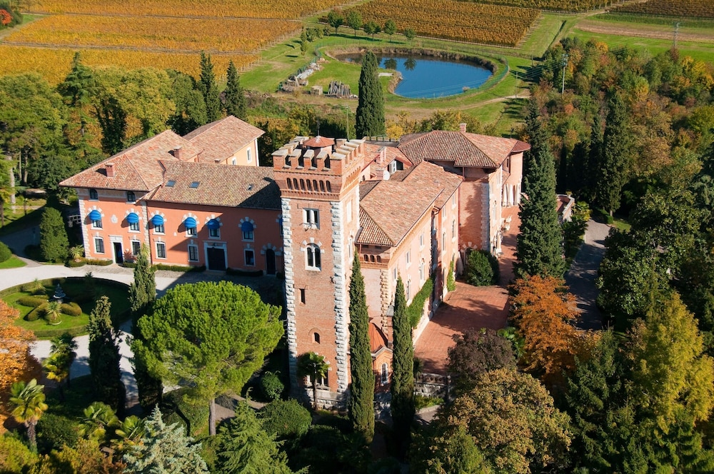 Castello Di Spessa 48/50