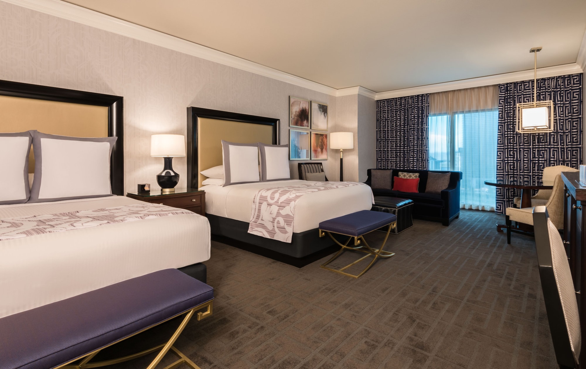 AUGUSTUS, PREMIUM, 2 QUEEN BEDS