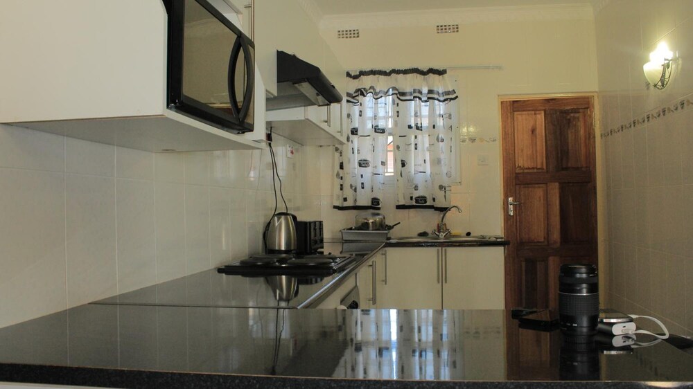 Asante Apartments 22/42