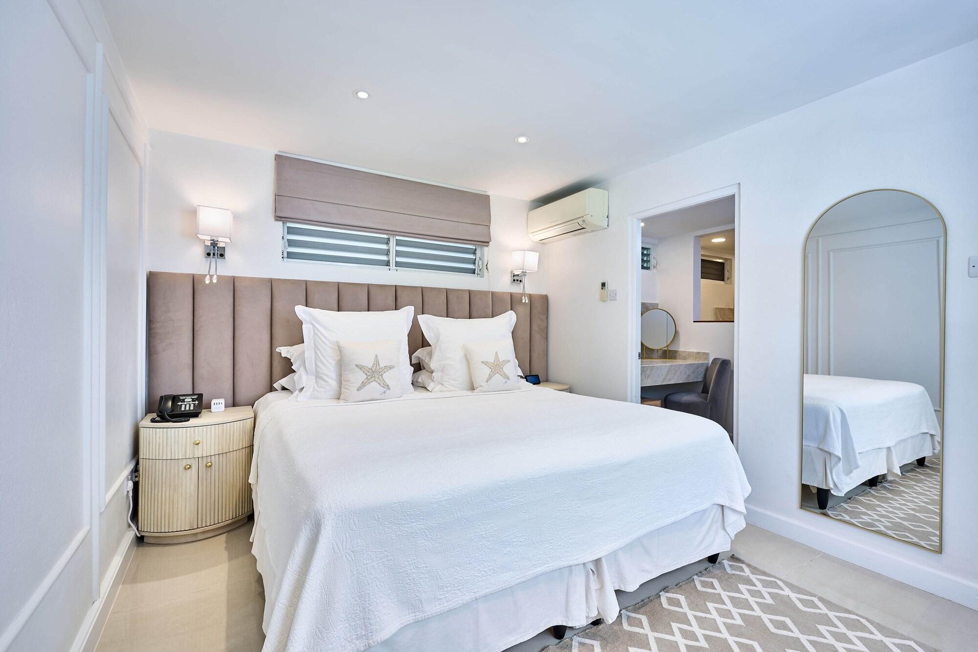 Suite, West Side
