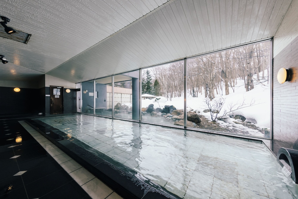 swimming pool spa