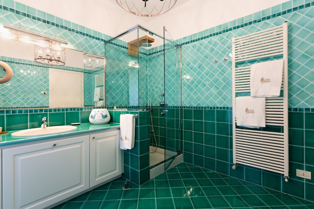 Like Home Boutique Hotel 48/50