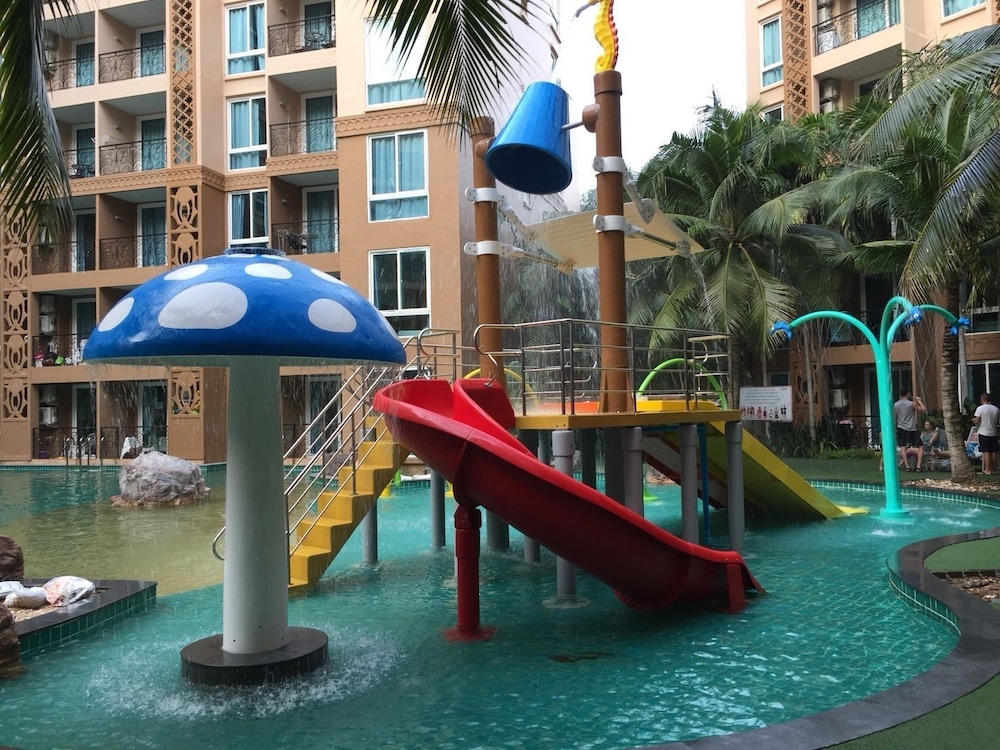 Atlantis Condo Resort Pattaya EVT 37/50