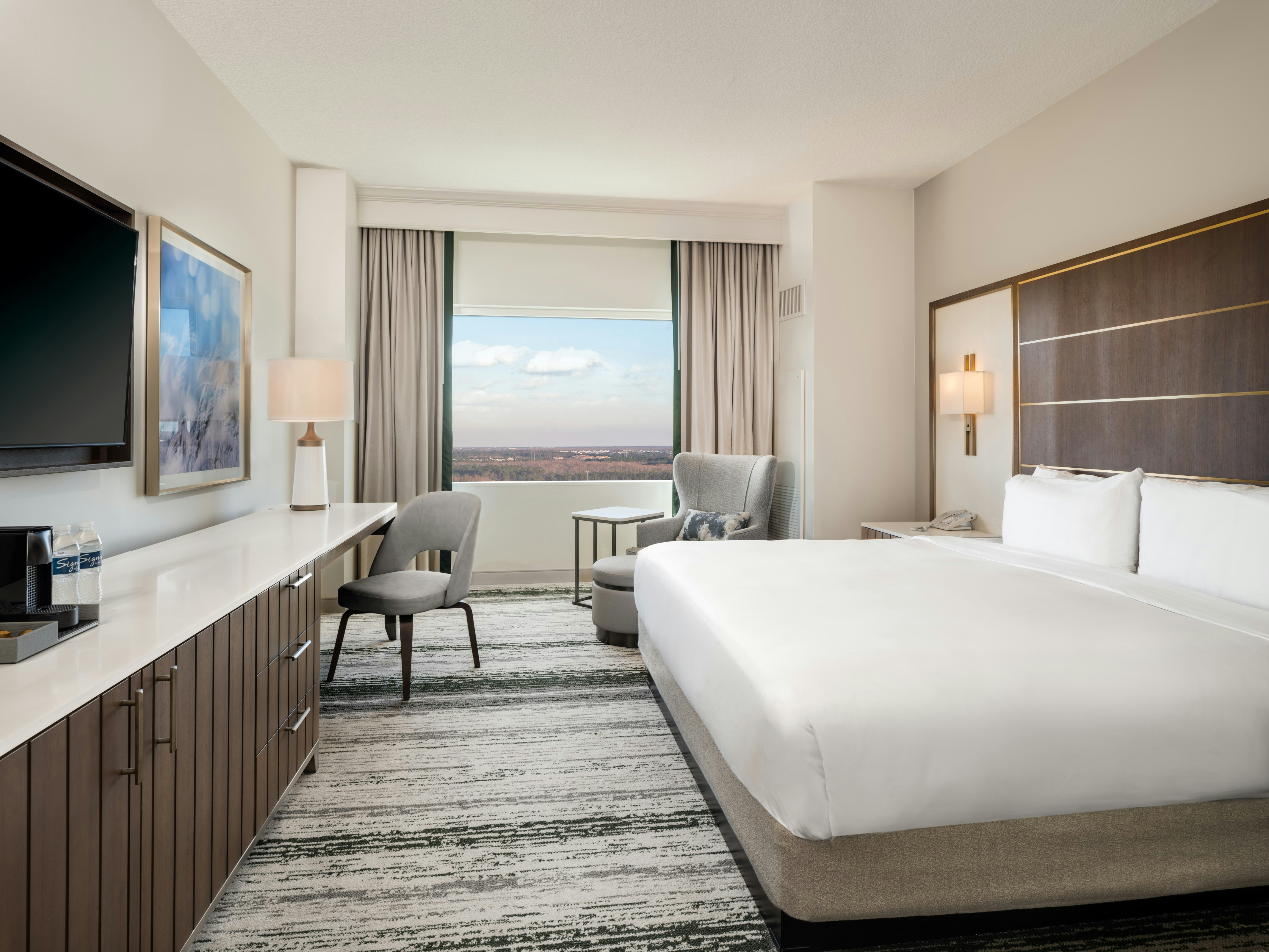 ROOM, KING BED