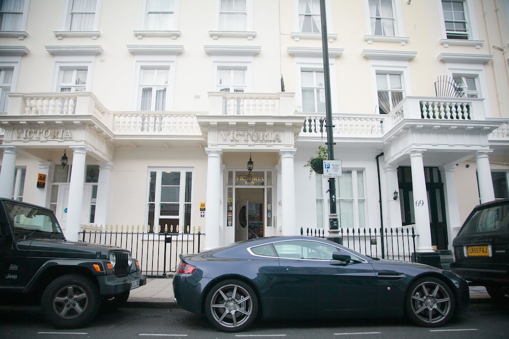 VICTORIA INN 5/49