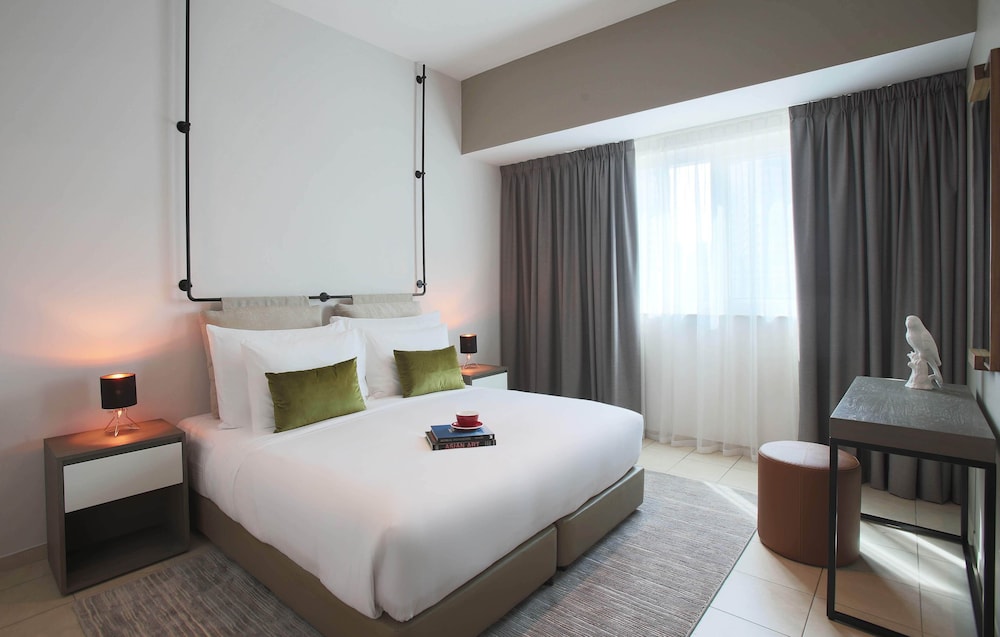 Dusit Princess Residences Dubai Marina 12/29