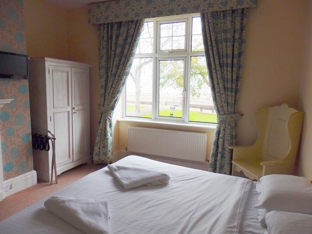 Room, Double Bed