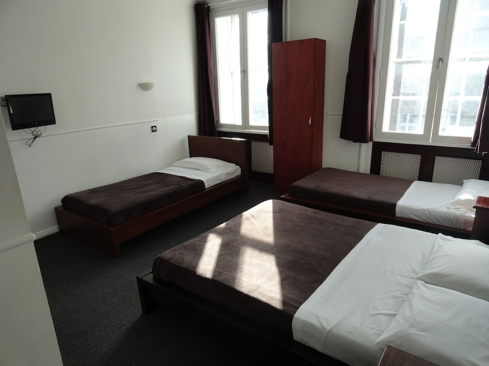 LONDON CONTINENTAL HOTEL 21/54