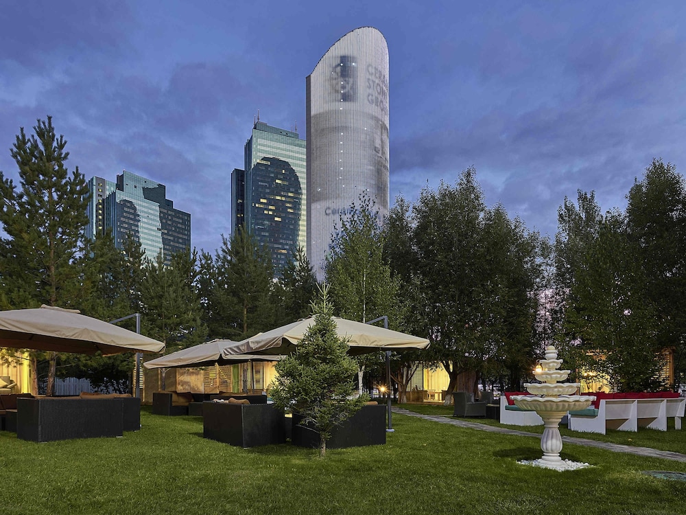Rixos President Astana Hotel 79/85