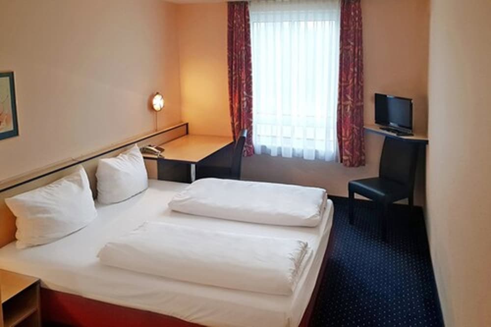 City Hotel Hoyerswerda 13/31